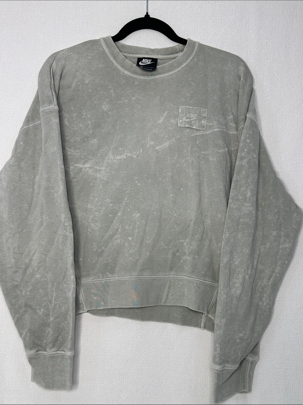 Nike Women's Crewneck Sweatshirt - Washed Light Gray